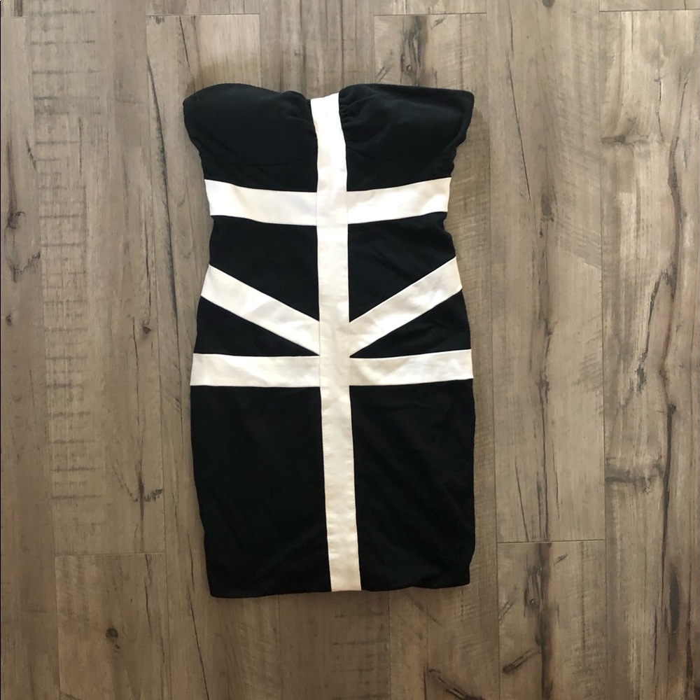Forever 21 Strapless Black Dress